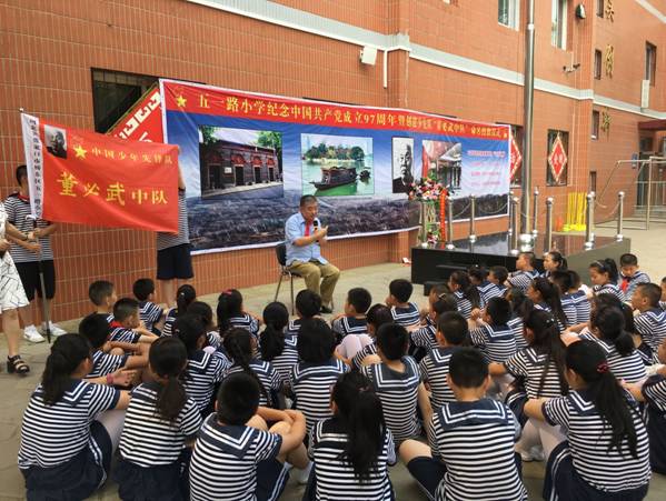 clip_image006.jpg http://www.zgggw.gov.cn/d/file/gedixinxi/jingyanjiaoliu/2018-12-19/8a18baaf9533b2ca004edb5ccf0e0ff2.jpg